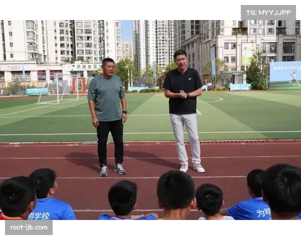 欧冠足球教育项目正式启动名宿亲临指导助力青少年成长 欧冠足球教育项目正式启动名宿亲临指导助力青少年成长